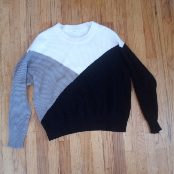 Sophie Rue Sweaters - Geometric Print Sweater